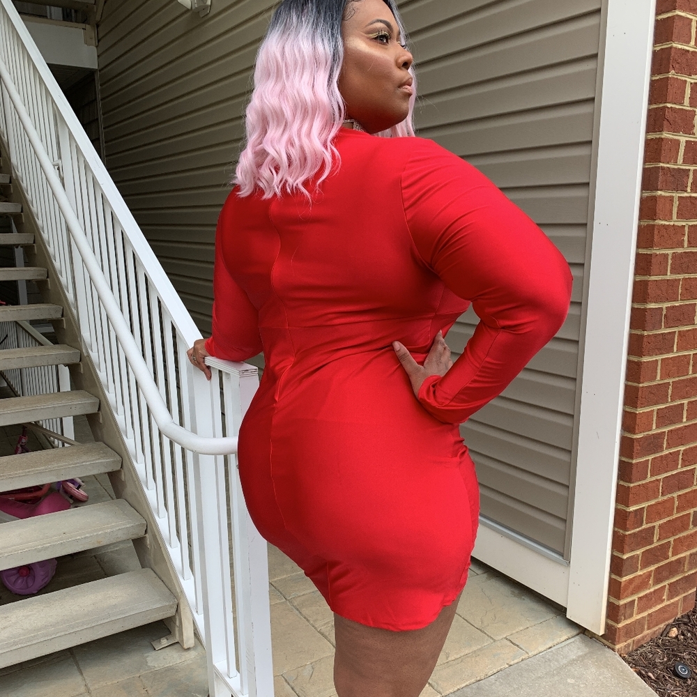Red Dress - Picture 2 of 2